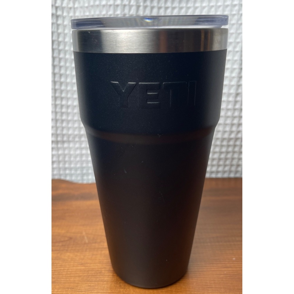Yeti Rambler 20 oz Stackable Cup Black with straw lid